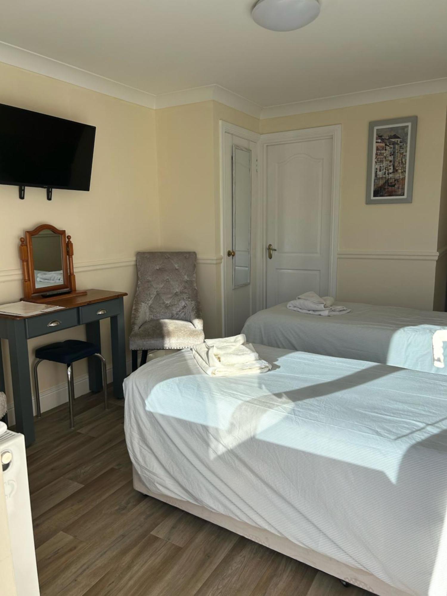Halfway House Inn Country Lodge Yeovil Bagian luar foto